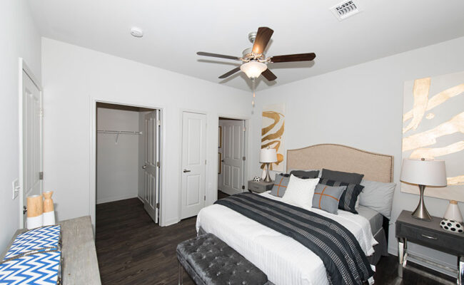 Landmark_Bedroom_2_Web