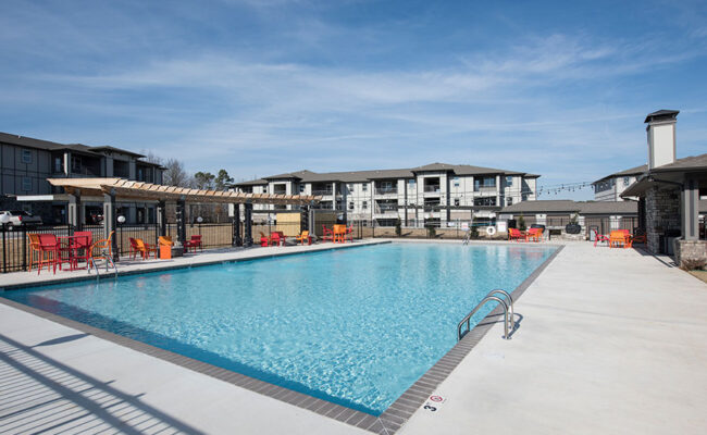 Landmark_Pool_2_Web