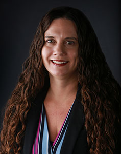 Shannon Hunt : Accounting Supervisor